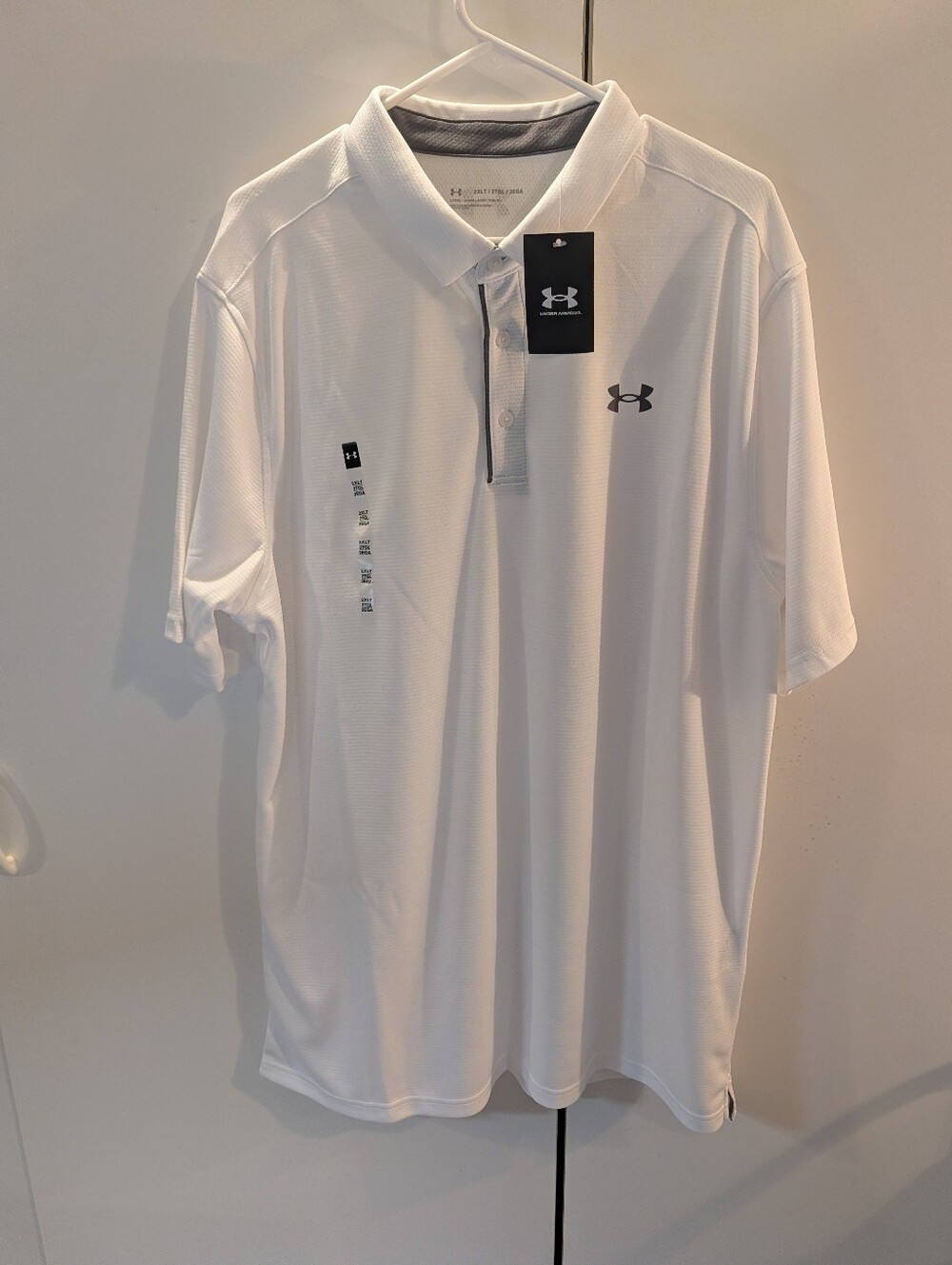 Under Armour White Men’s Athletic Polo with Gray Logo 2XLT NWT